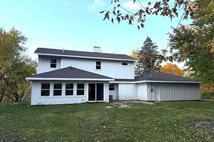 231 Lincoln Hills Dr, Valparaiso, IN 46385 - Photo 5