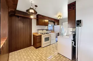 1514 Harrison Ave, Dyer, IN 46311 - Photo 5