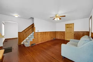 8212 W Taft St, Merrillville, IN 46410 - Photo 3