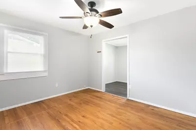 709 Indiana Avenue, Michigan City, IN 46360 - Photo 5