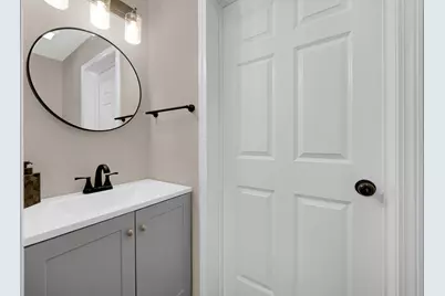 3028 W 15th Avenue, Gary, IN 46404 - Photo 9