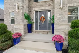 7506 Fawn Valley Dr, Schererville, IN 46375 - Photo 3