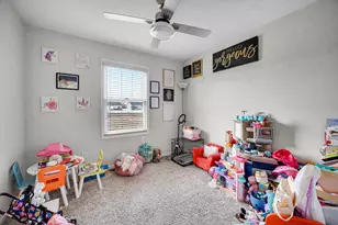 6870 Wallace St, Merrillville, IN 46410 - Photo 15