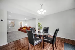 6870 Wallace St, Merrillville, IN 46410 - Photo 9