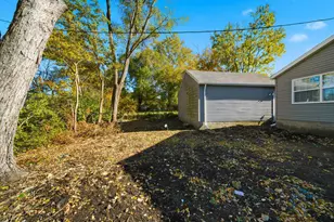 1226 W 45th Ave, Gary, IN 46408 - Photo 35