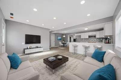 1226 W 45th Avenue, Gary, IN 46408 - Photo 5