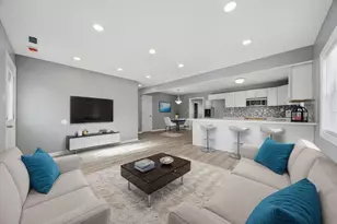 1226 W 45th Ave, Gary, IN 46408 - Photo 5