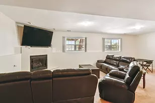 10367 Trevino St, Crown Point, IN 46307 - Photo 13