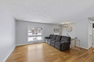 1807 W Porter Ave, Chesterton, IN 46304 - Photo 3