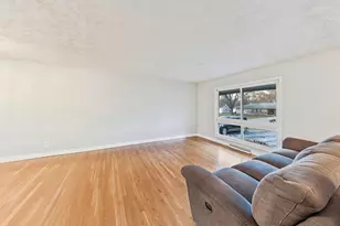 1807 W Porter Ave, Chesterton, IN 46304 - Photo 3