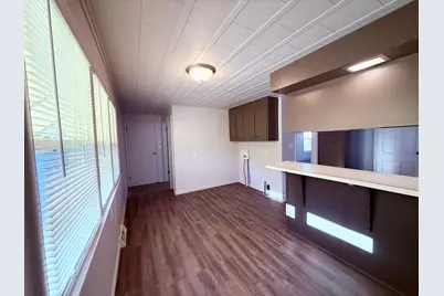 412 Woodbine Street, La Porte, IN 46350 - Photo 9