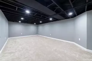 8205 Parkview Ave, Munster, IN 46321 - Photo 25