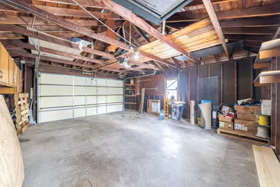 8205 Parkview Avenue, Munster, IN 46321 - Photo 33