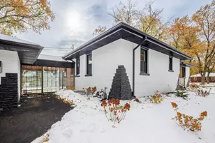 8205 Parkview Ave, Munster, IN 46321 - Photo 3