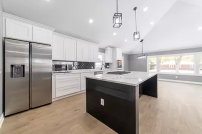 8205 Parkview Avenue, Munster, IN 46321 - Photo 9