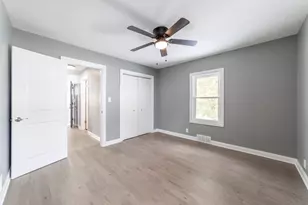 8205 Parkview Ave, Munster, IN 46321 - Photo 19