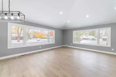 8205 Parkview Avenue, Munster, IN 46321 - Photo 13