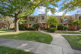 1521 Maple Pl, Schererville, IN 46375 - Photo 3