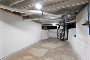 202 Jefferson Ave, La Porte, IN 46350 - Photo 17