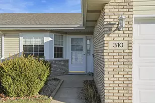 310 Pine Ridge Cir, Lowell, IN 46356 - Photo 3