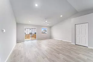 127 Bellflower Dr, Michigan City, IN 46360 - Photo 7