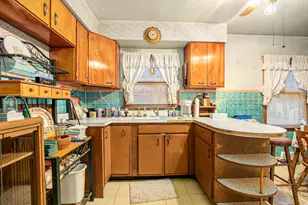 1027 Spruce St, Hammond, IN 46324 - Photo 7