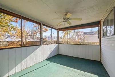 305 C Street, La Porte, IN 46350 - Photo 5