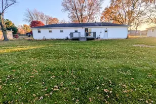 521 Ryan Rd, Hebron, IN 46341 - Photo 25