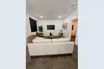 5544 E 10th Avenue, Gary, IN 46403 - Photo 5