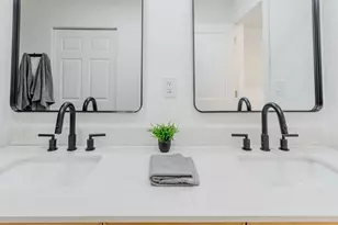 5544 E 10th Ave, Gary, IN 46403 - Photo 37