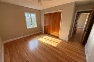 319 Hoyt St, Michigan City, IN 46360 - Photo 5