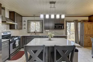 8950 Marquette St, Saint John, IN 46373 - Photo 9