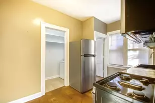 733 Lincoln St, Gary, IN 46402 - Photo 9