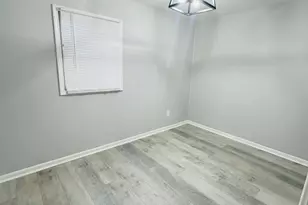 7437 White Oak Ave, Hammond, IN 46324 - Photo 5