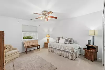 239 Laura Lane, Hobart, IN 46342 - Photo 13