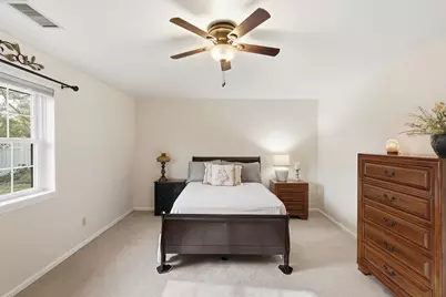 239 Laura Lane, Hobart, IN 46342 - Photo 9