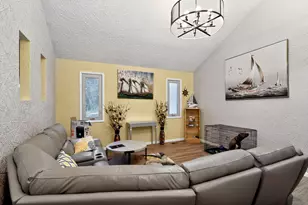 1404 Utica-Sellersburg Rd, Jeffersonville, IN 47130 - Photo 7