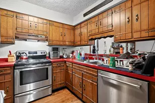 1404 Utica-Sellersburg Rd, Jeffersonville, IN 47130 - Photo 9