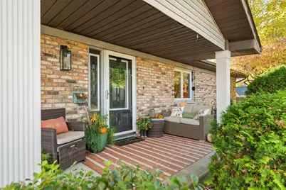 121 7th Avenue NW, Demotte, IN 46310 - Photo 3