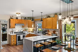 121 7th Ave NW, Demotte, IN 46310 - Photo 9