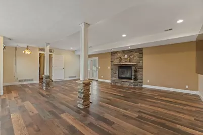 7692 N Emery Road, Rolling Prairie, IN 46371 - Photo 9