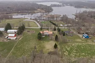 7692 N Emery Rd, Rolling Prairie, IN 46371 - Photo 63