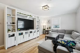 2614 Buffalo St, Michigan City, IN 46360 - Photo 3