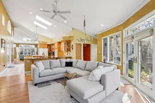 828 Royal Dublin Ln, Dyer, IN 46311 - Photo 17