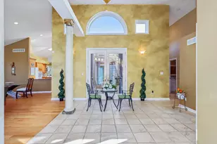 828 Royal Dublin Ln, Dyer, IN 46311 - Photo 7