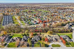 828 Royal Dublin Ln, Dyer, IN 46311 - Photo 73