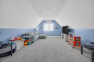 1581 Saugus Close, Valparaiso, IN 46385 - Photo 17