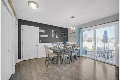 1581 Saugus Close, Valparaiso, IN 46385 - Photo 9