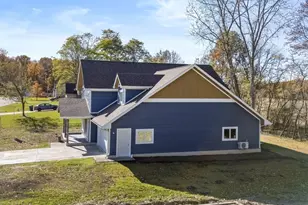 103 Mayfield Dr, Michigan City, IN 46360 - Photo 5