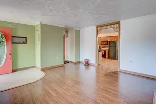 754 Governor Rd, Valparaiso, IN 46385 - Photo 9